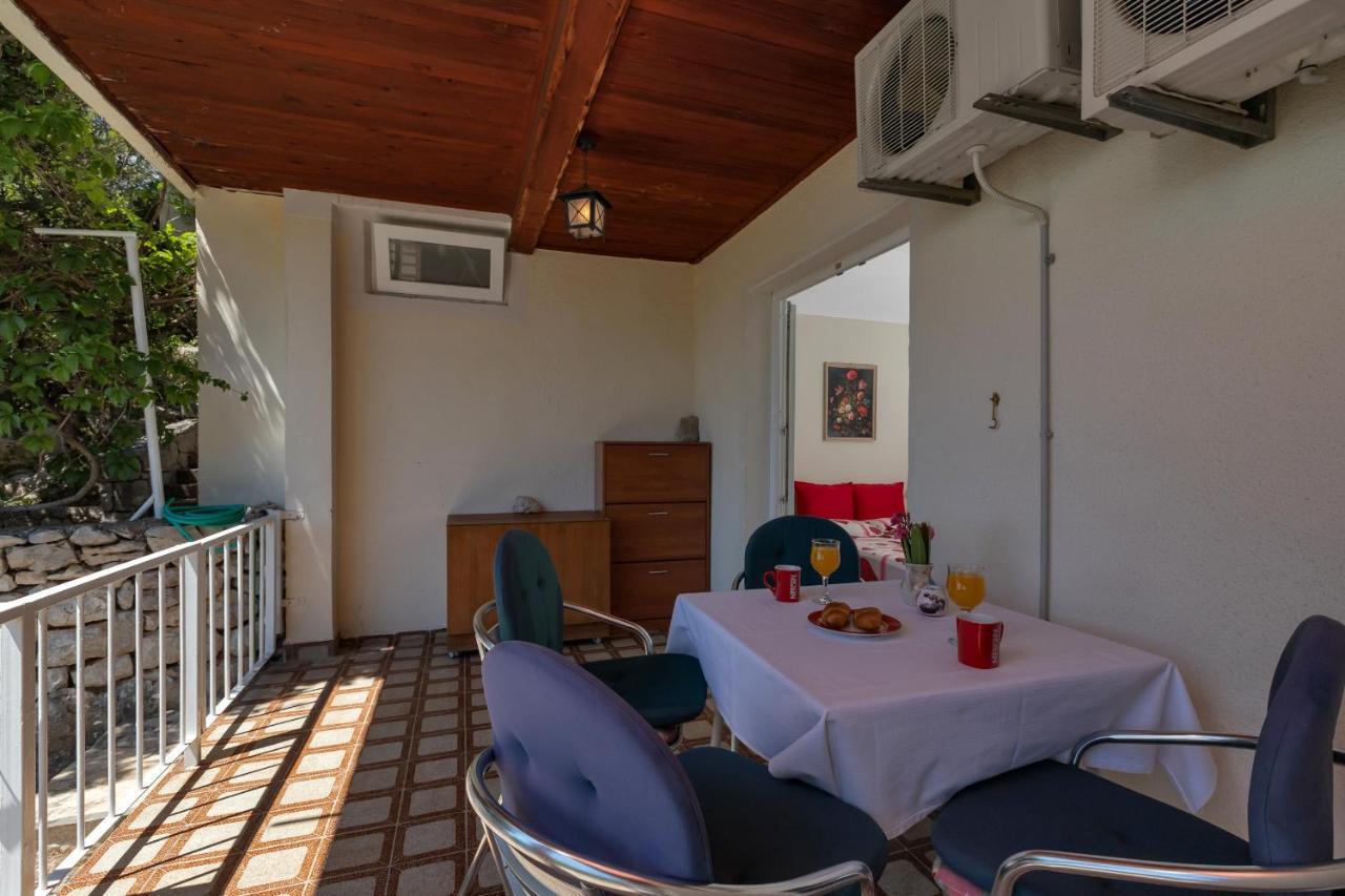 Milena Apartment Krvavica